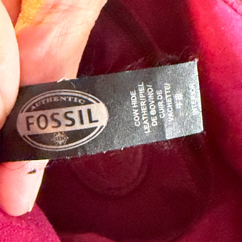 Vibrant Fossil magenta Leather crossbody and top handle bag. Med, adjustable - Picture 14 of 16